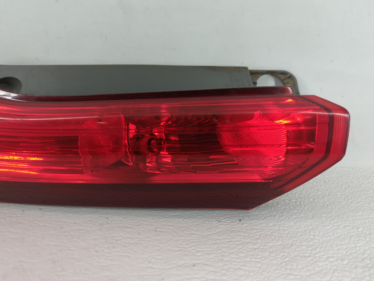 2012-2014 Honda Cr-V Tail Light Assembly Driver Left OEM P/N:UG22CXT0AAA0 UC11DZT0AA, UM01CZT0AA Fits Fits 2012 2013 2014 OE