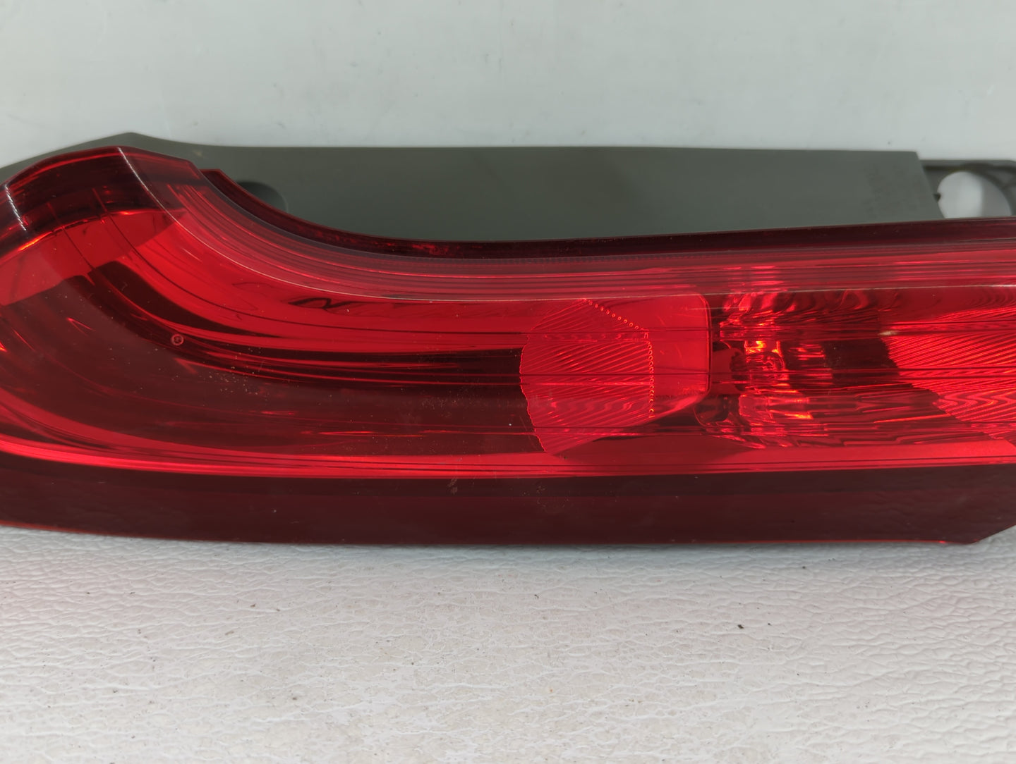 2012-2014 Honda Cr-V Tail Light Assembly Driver Left OEM P/N:UA10CXT0AAA0 UP17DX T1WX A0, UP18BXTOAAAO Fits Fits 2012 2013 2
