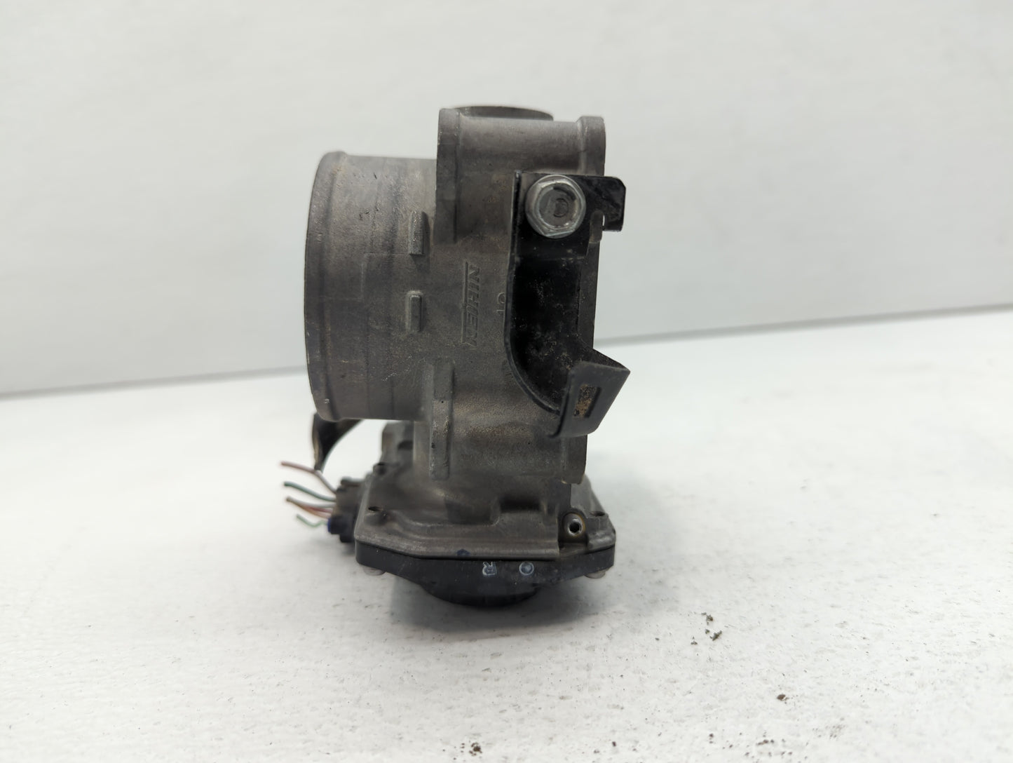 2010-2013 Honda Cr-V Throttle Body P/N:GMD7E GME1A Fits Fits 2010 2011 2012 2013 2014 OEM Used Auto Parts - Oemusedautoparts