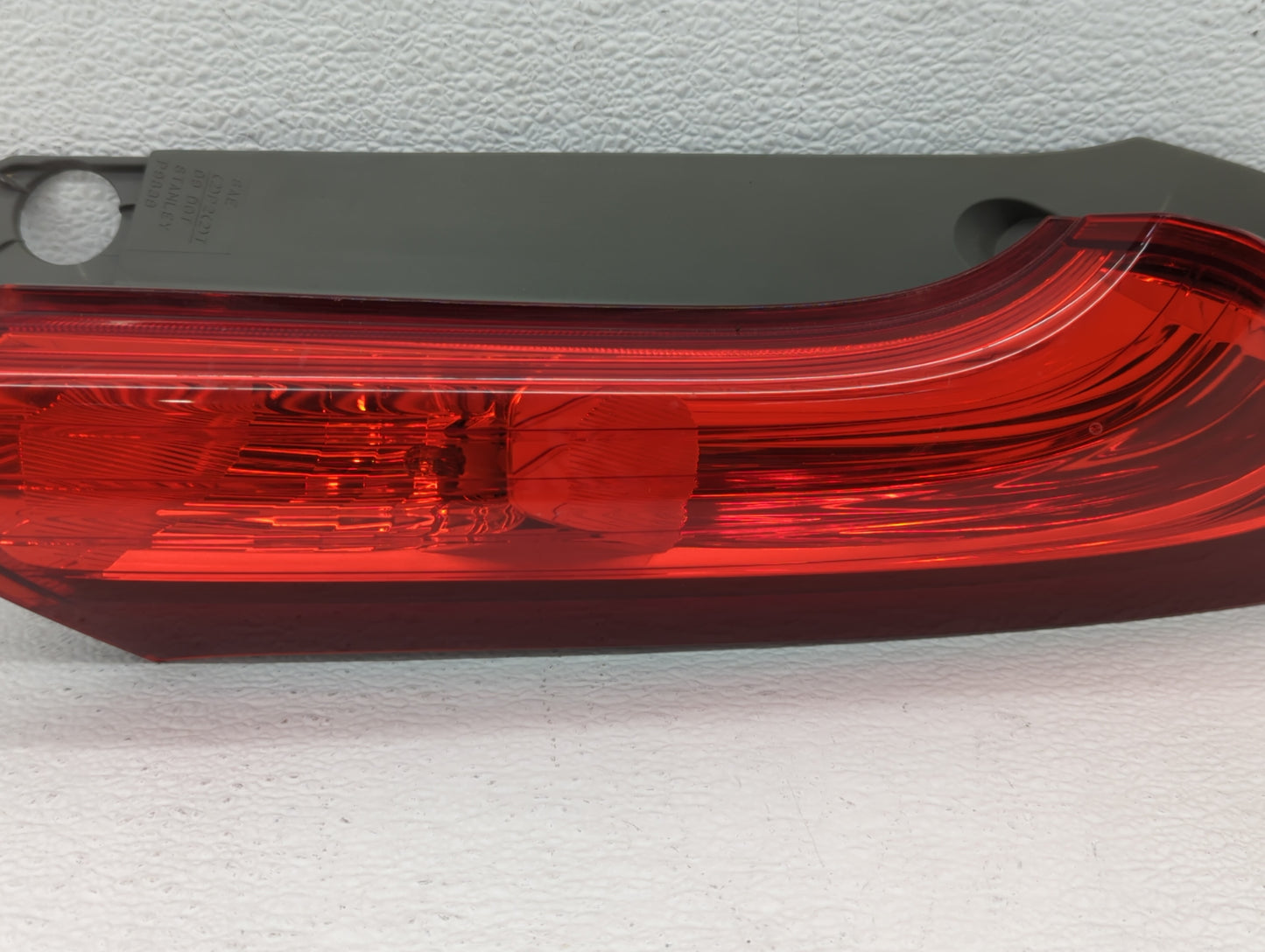 2012-2014 Honda Cr-V Tail Light Assembly Passenger Right OEM P/N:UA10CZT0AAA0 UE23CXT0AAA0, UP18BYTOAAAO Fits Fits 2012 2013