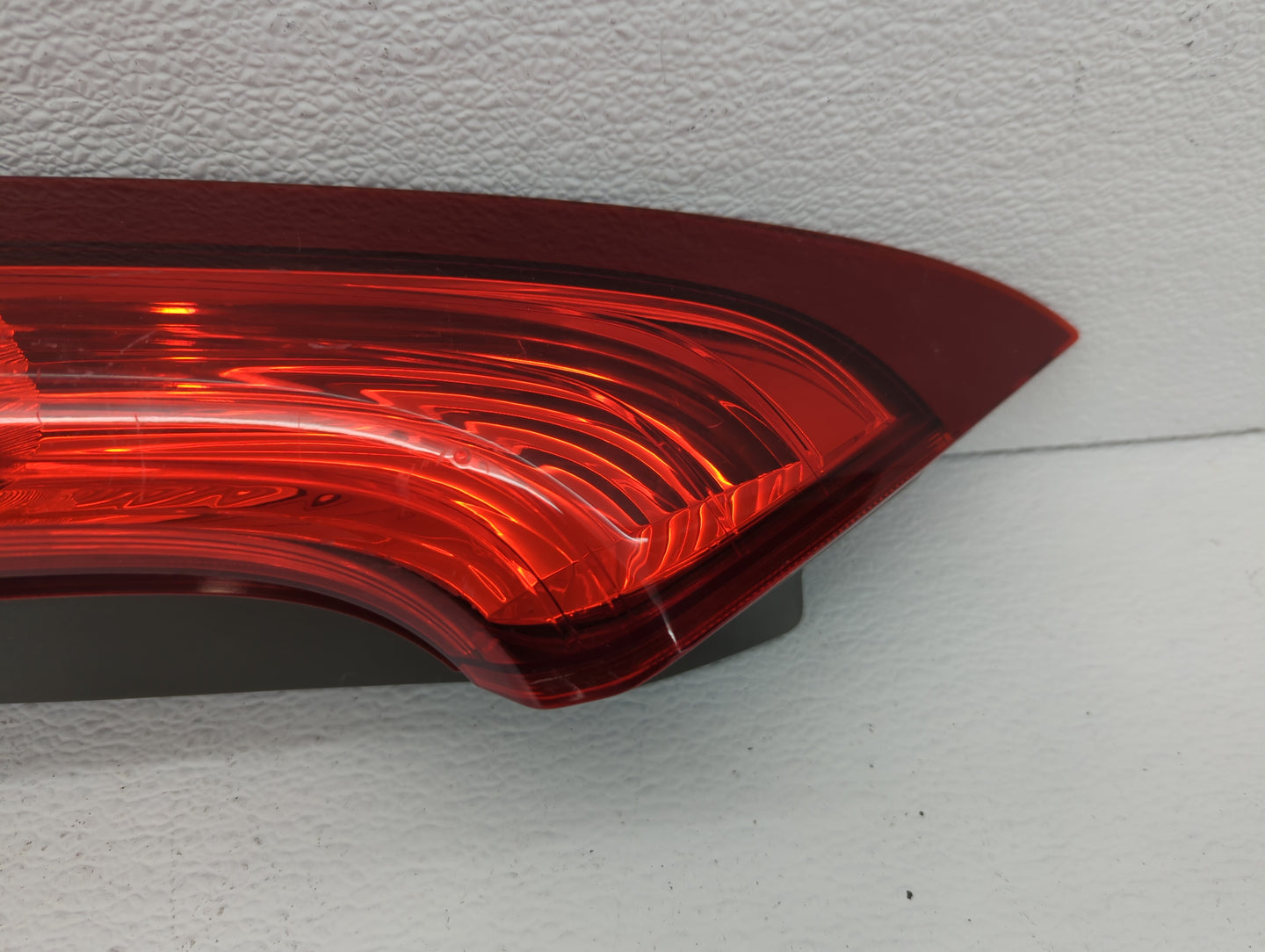 2012-2014 Honda Cr-V Tail Light Assembly Driver Left OEM Fits Fits 2012 2013 2014 OEM Used Auto Parts - Oemusedautoparts1.co