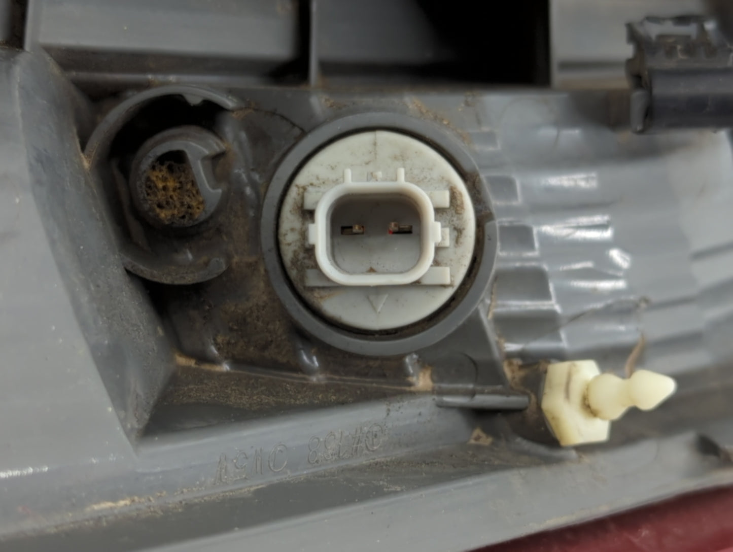 2012-2014 Honda Cr-V Tail Light Assembly Passenger Right OEM P/N:UA10CZT0AAA0 UE23CXT0AAA0, UP18BYTOAAAO Fits Fits 2012 2013