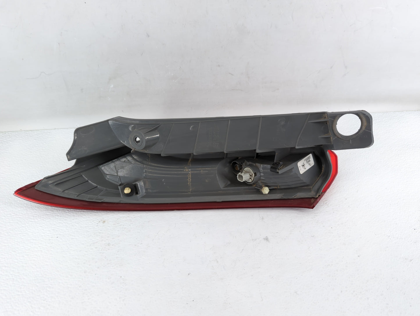 2012-2014 Honda Cr-V Tail Light Assembly Passenger Right OEM P/N:UA10CZT0AAA0 UE23CXT0AAA0, UP18BYTOAAAO Fits Fits 2012 2013