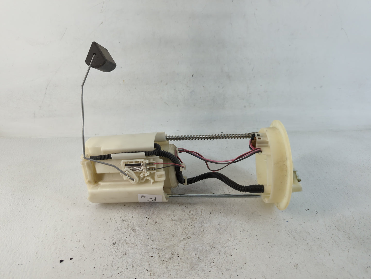 2012-2014 Honda Cr-v Electrical Gas Fuel Pump Assembly - Oemusedautoparts1.com