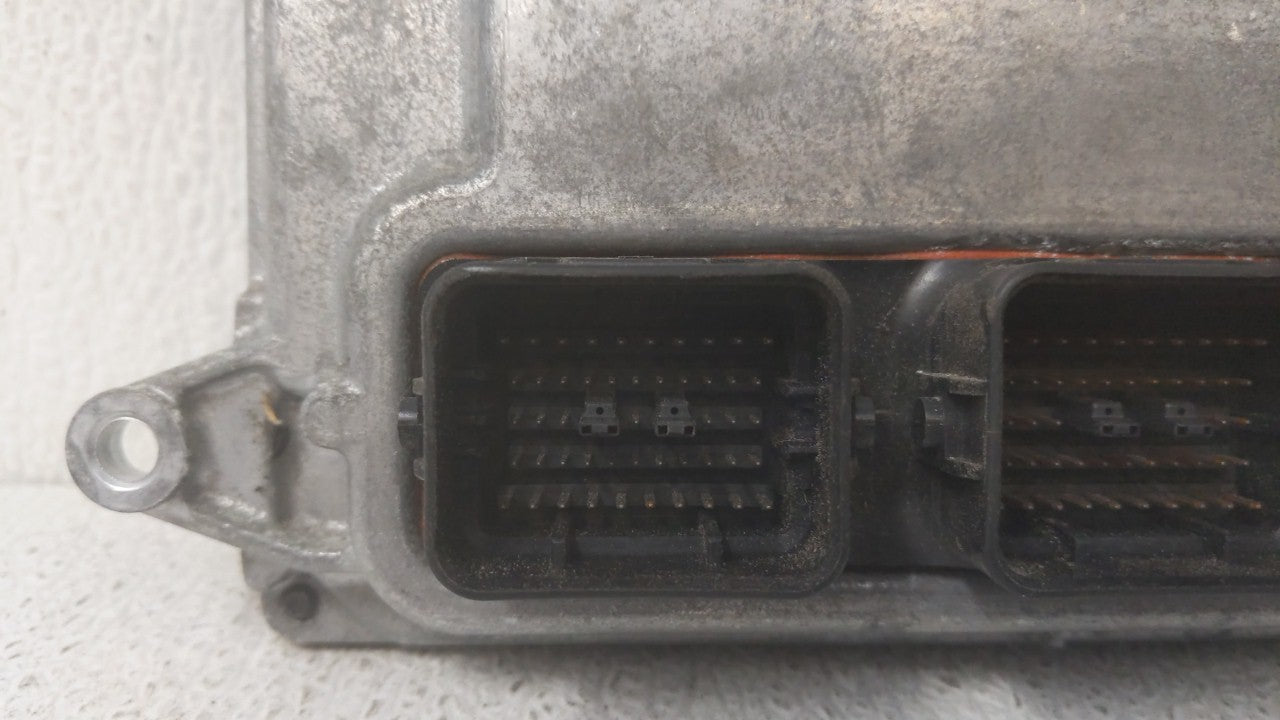 2012-2014 Honda Cr-V PCM Engine Control Computer ECU ECM PCU OEM P/N:37820-R5A-A86 37820-R5A-A85 Fits Fits 2012 2013 2014 OE