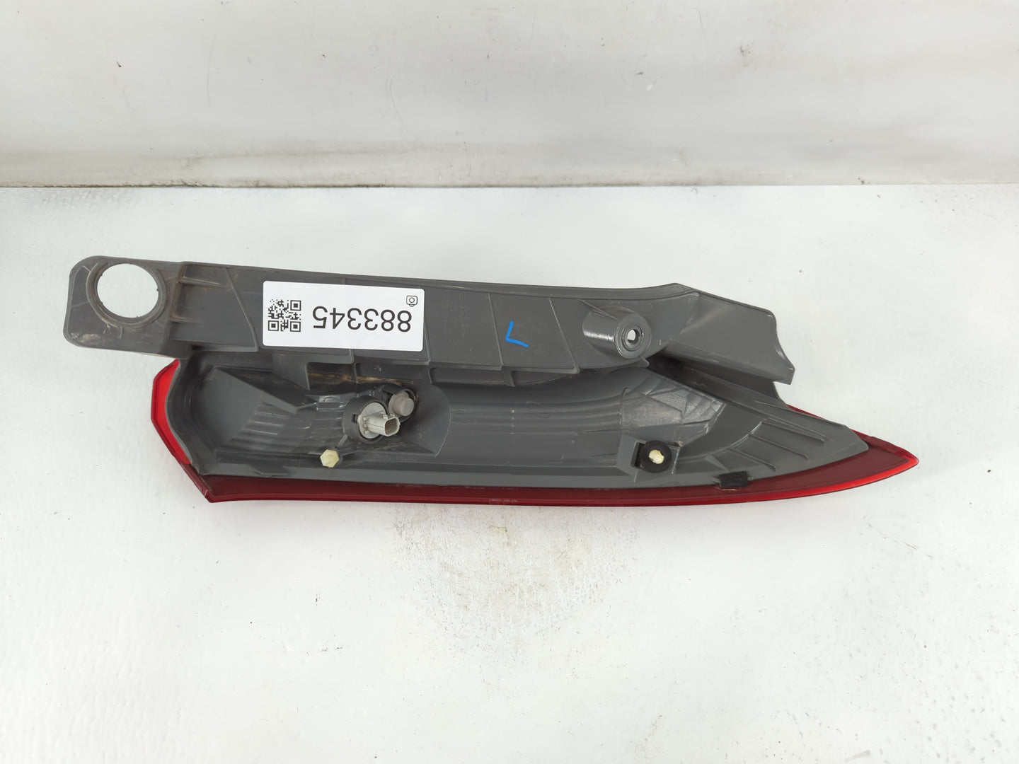 2012-2014 Honda Cr-v Driver Left Side Deck Lid Mounted Tail Light - Oemusedautoparts1.com