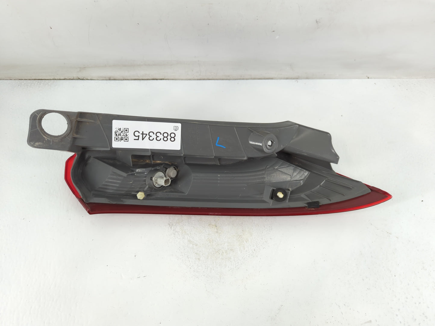 2012-2014 Honda Cr-v Driver Left Side Deck Lid Mounted Tail Light - Oemusedautoparts1.com