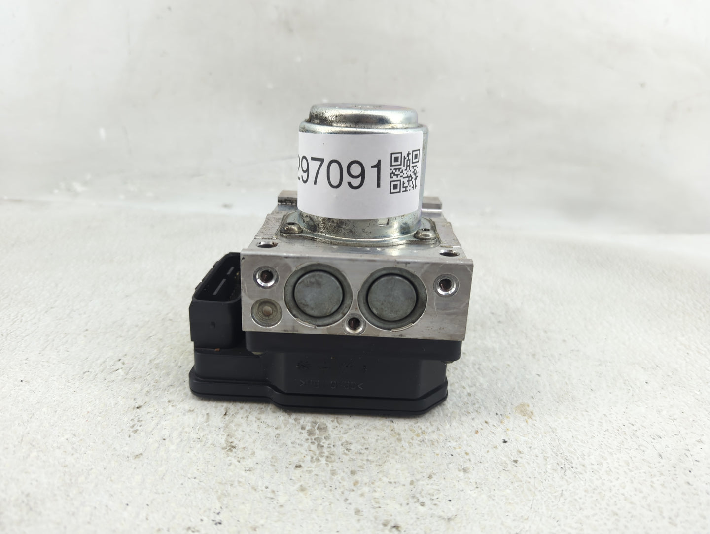 2012 Honda Crosstour ABS Pump Control Module Replacement P/N:57110-TY4-A01 Fits OEM Used Auto Parts - Oemusedautoparts1.com