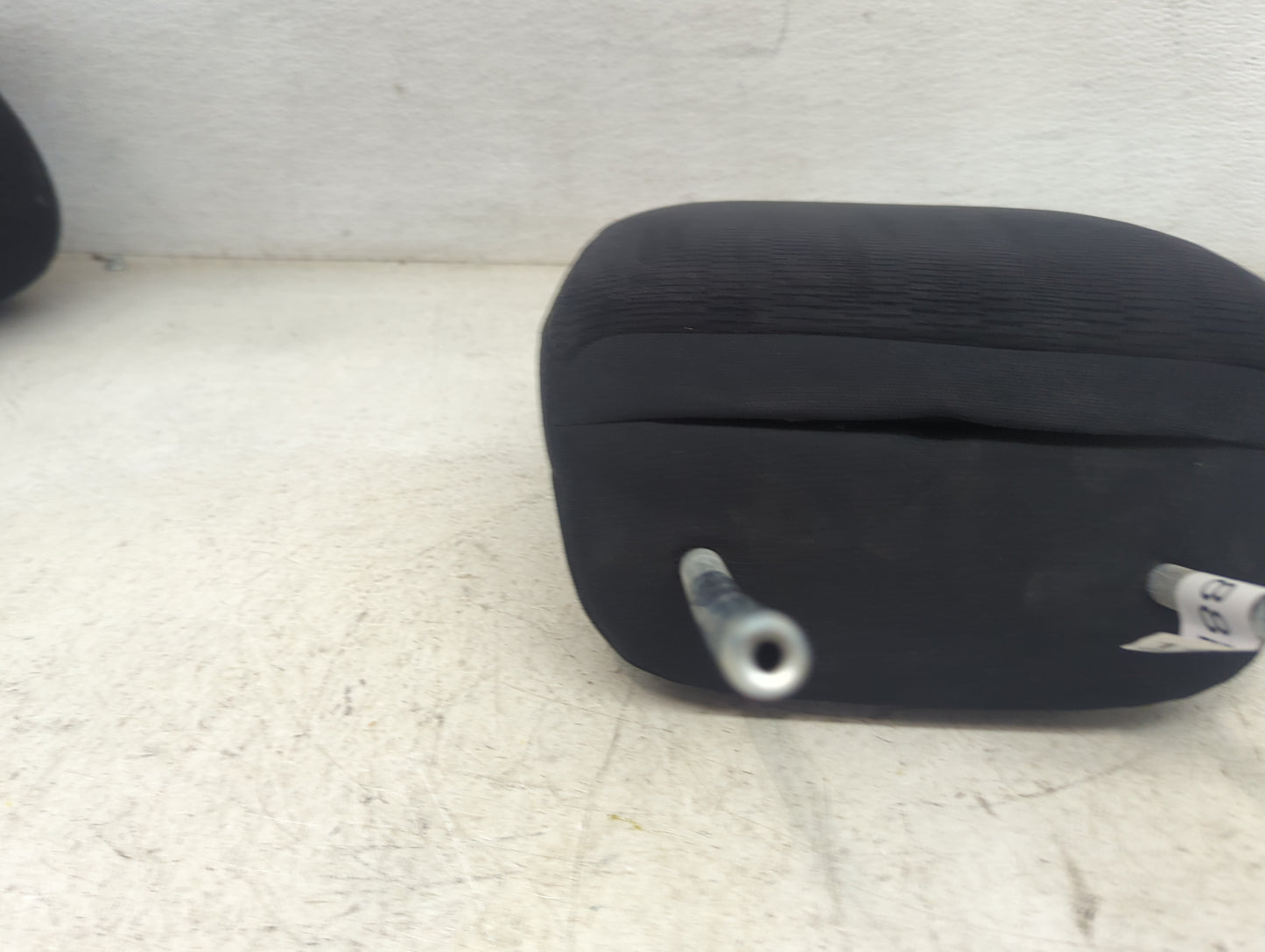 2012 Honda Crv Headrest Head Rest Front Driver Seat Black - Oemusedautoparts1.com