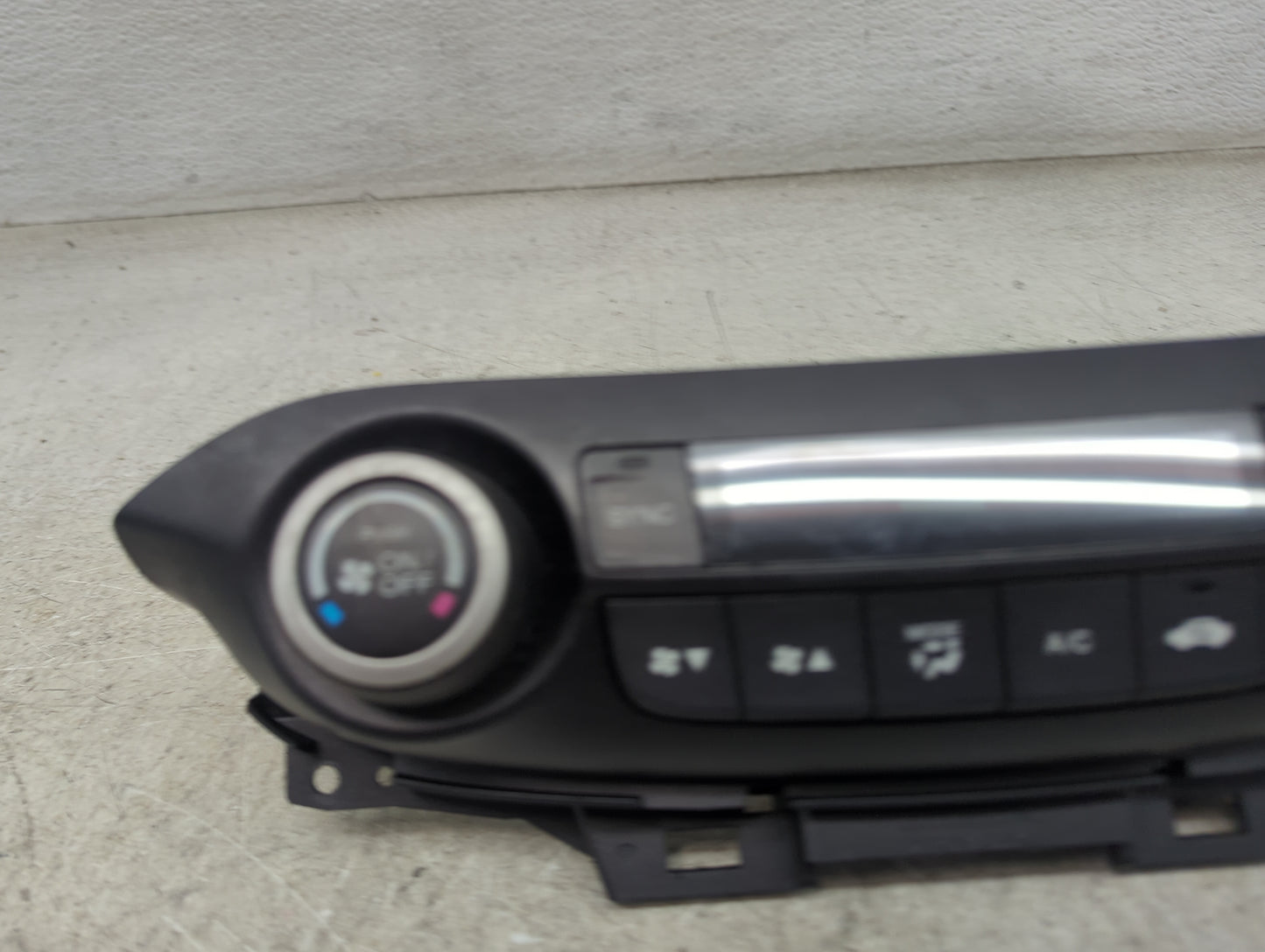 2012 Honda Crv Climate Control Module Temperature AC/Heater Replacement P/N:T0A-A41 AP01N Fits OEM Used Auto Parts - Oemused