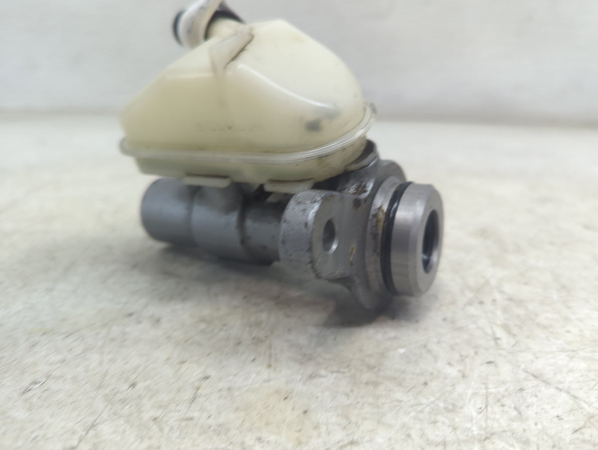 Honda Crv Brake Master Cylinder - Oemusedautoparts1.com