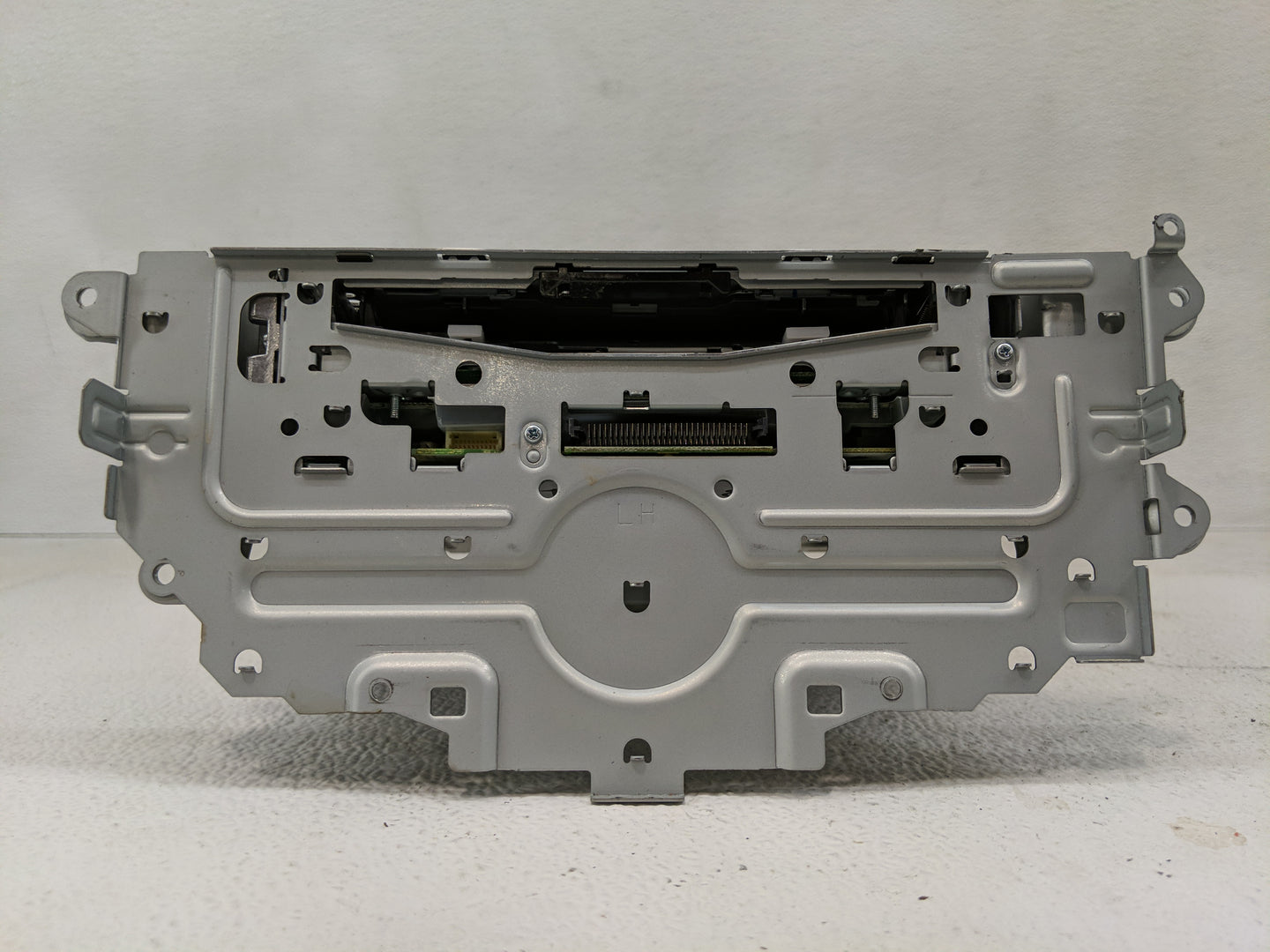 2009-2014 Honda Fit Radio AM FM Cd Player Receiver Replacement P/N:39100-TK6-A014-M1 39100-TG6-C100-XA Fits OEM Used Auto Pa