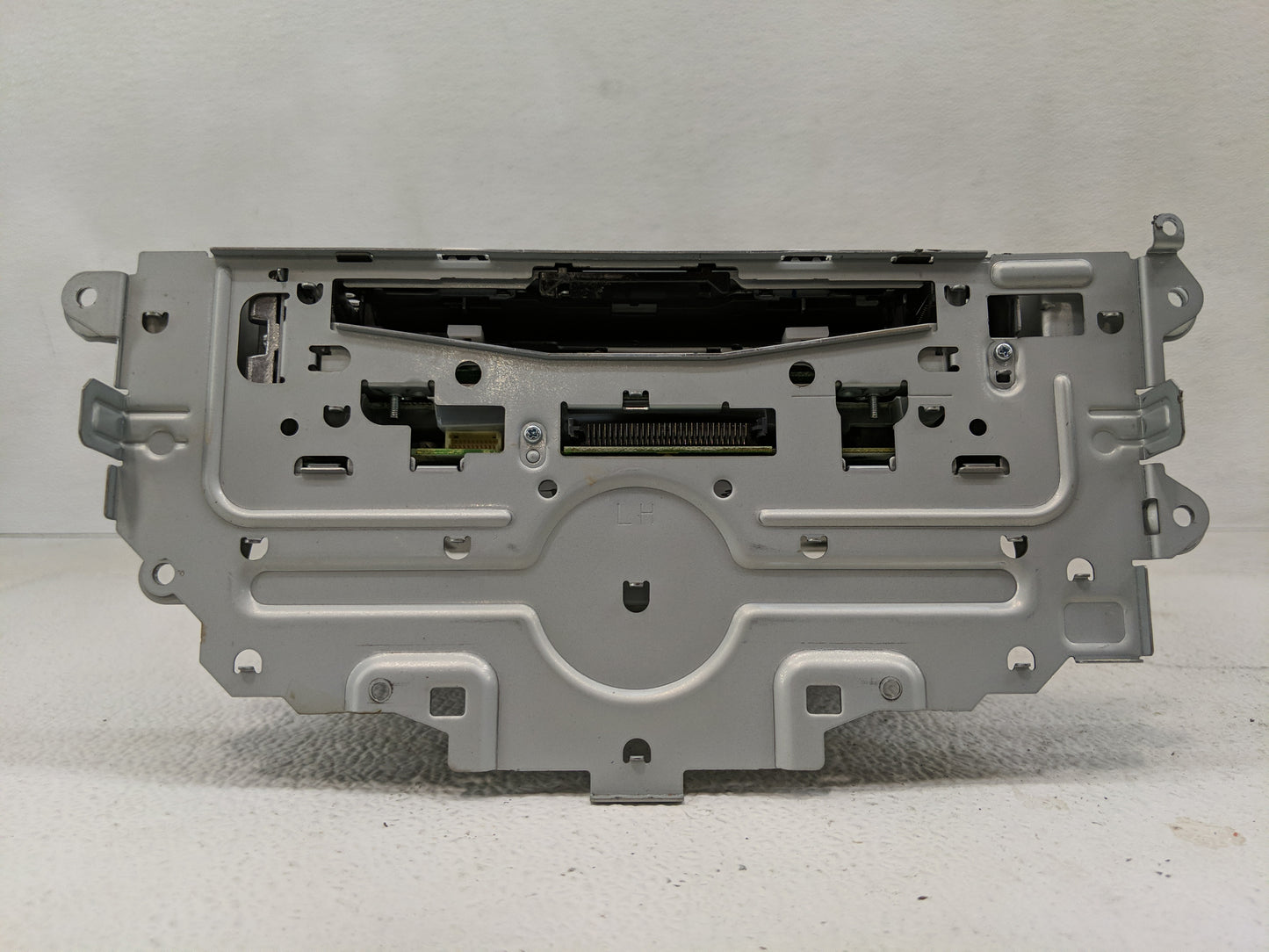 2009-2014 Honda Fit Radio AM FM Cd Player Receiver Replacement P/N:39100-TK6-A014-M1 39100-TG6-C100-XA Fits OEM Used Auto Pa