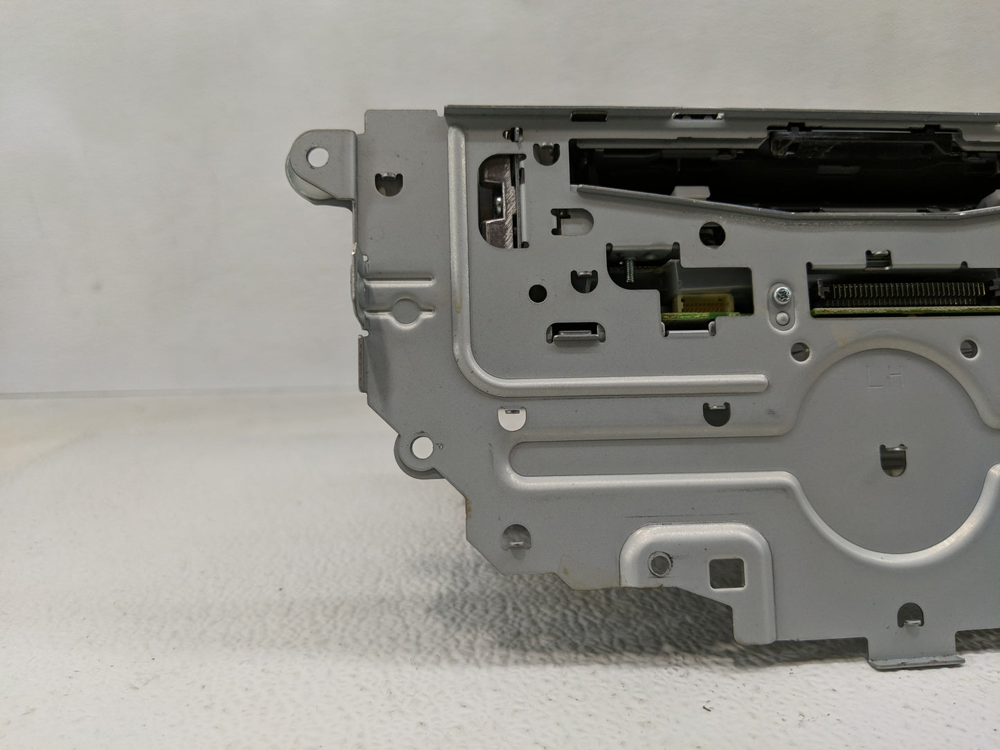 2009-2014 Honda Fit Radio AM FM Cd Player Receiver Replacement P/N:39100-TK6-A014-M1 39100-TG6-C100-XA Fits OEM Used Auto Pa