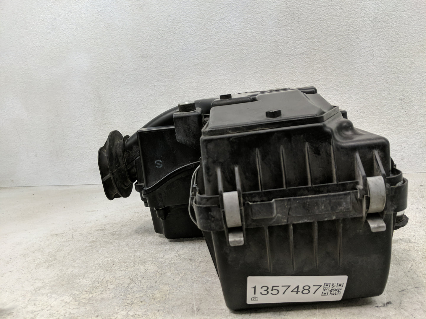 2011-2014 Honda Fit Air Cleaner Intake-duct Hose Tube - Oemusedautoparts1.com
