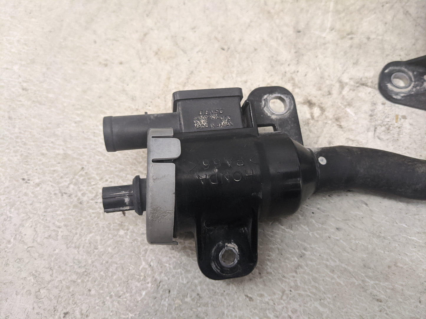 2012 Honda Fit Fuel Vapor Charcoal Canister - Oemusedautoparts1.com
