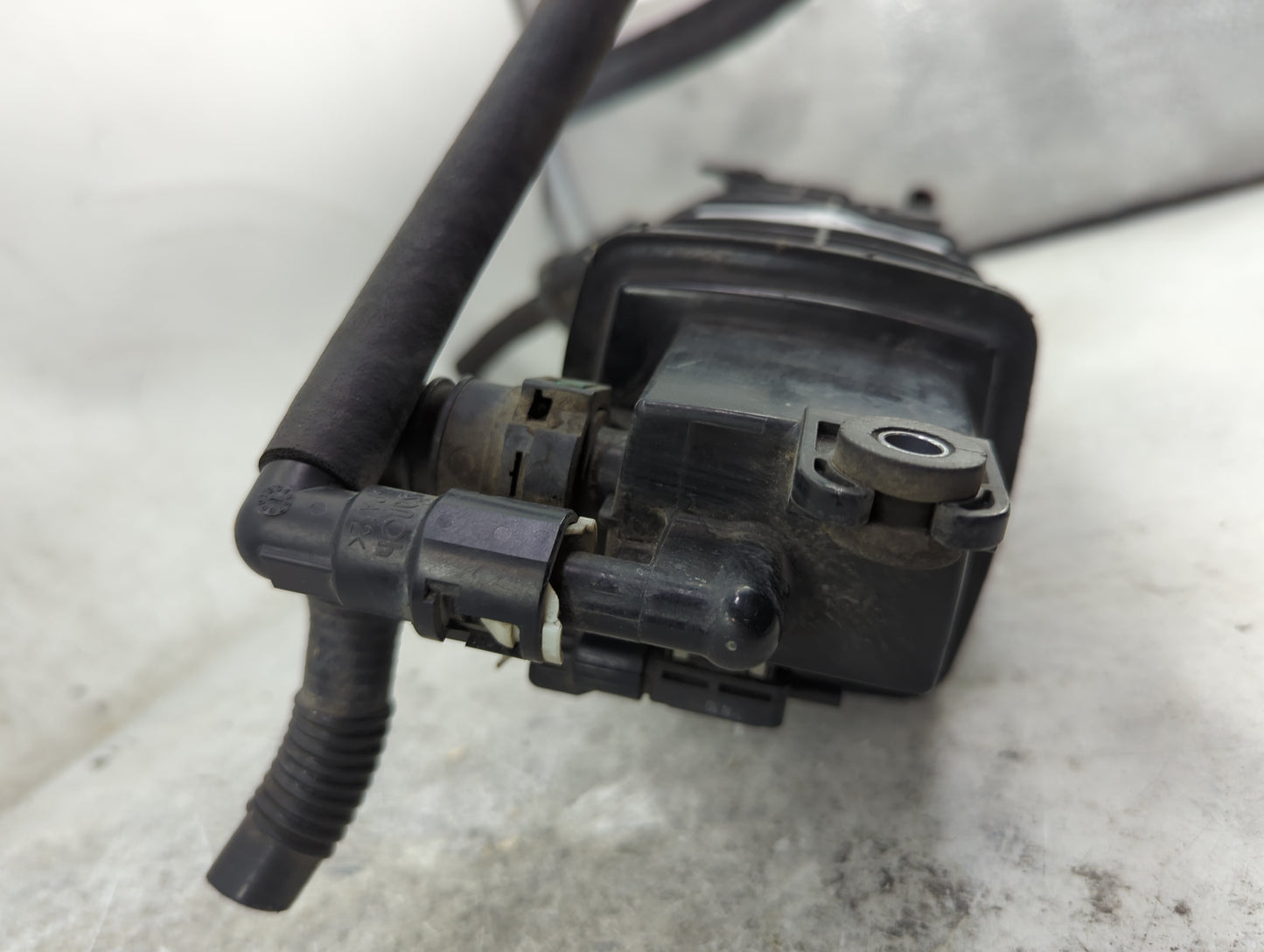 2012 Honda Fit Fuel Vapor Charcoal Canister 1467839 - Oemusedautoparts1.com