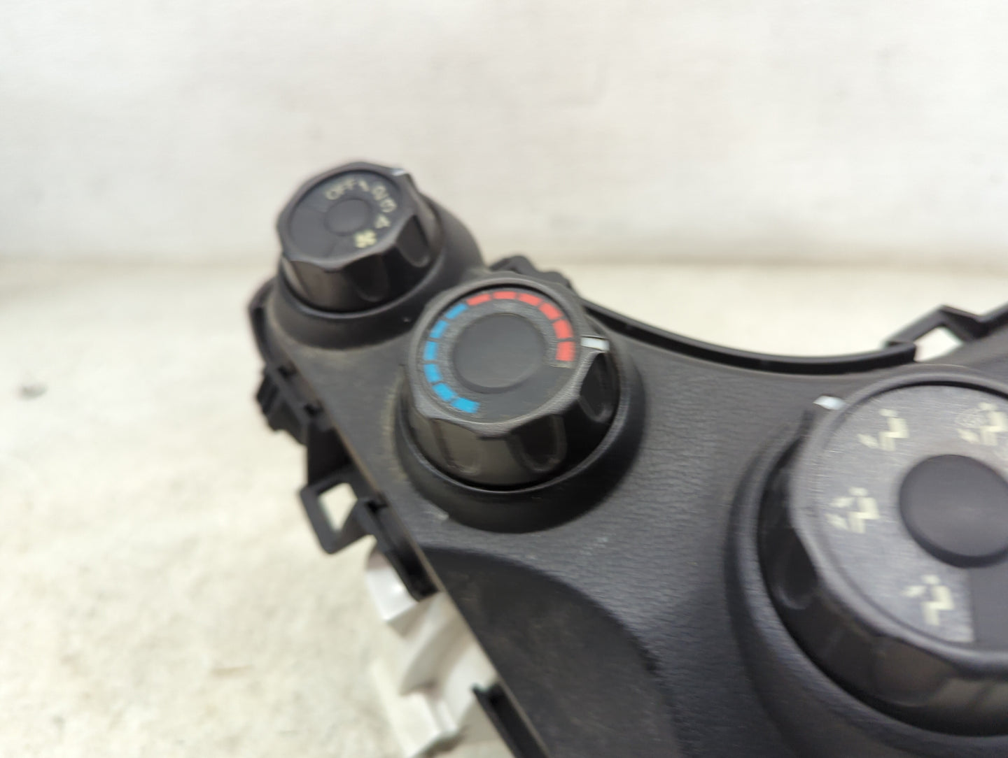 2012 Honda Fit Climate Control Module Temperature AC/Heater Replacement Fits OEM Used Auto Parts - Oemusedautoparts1.com