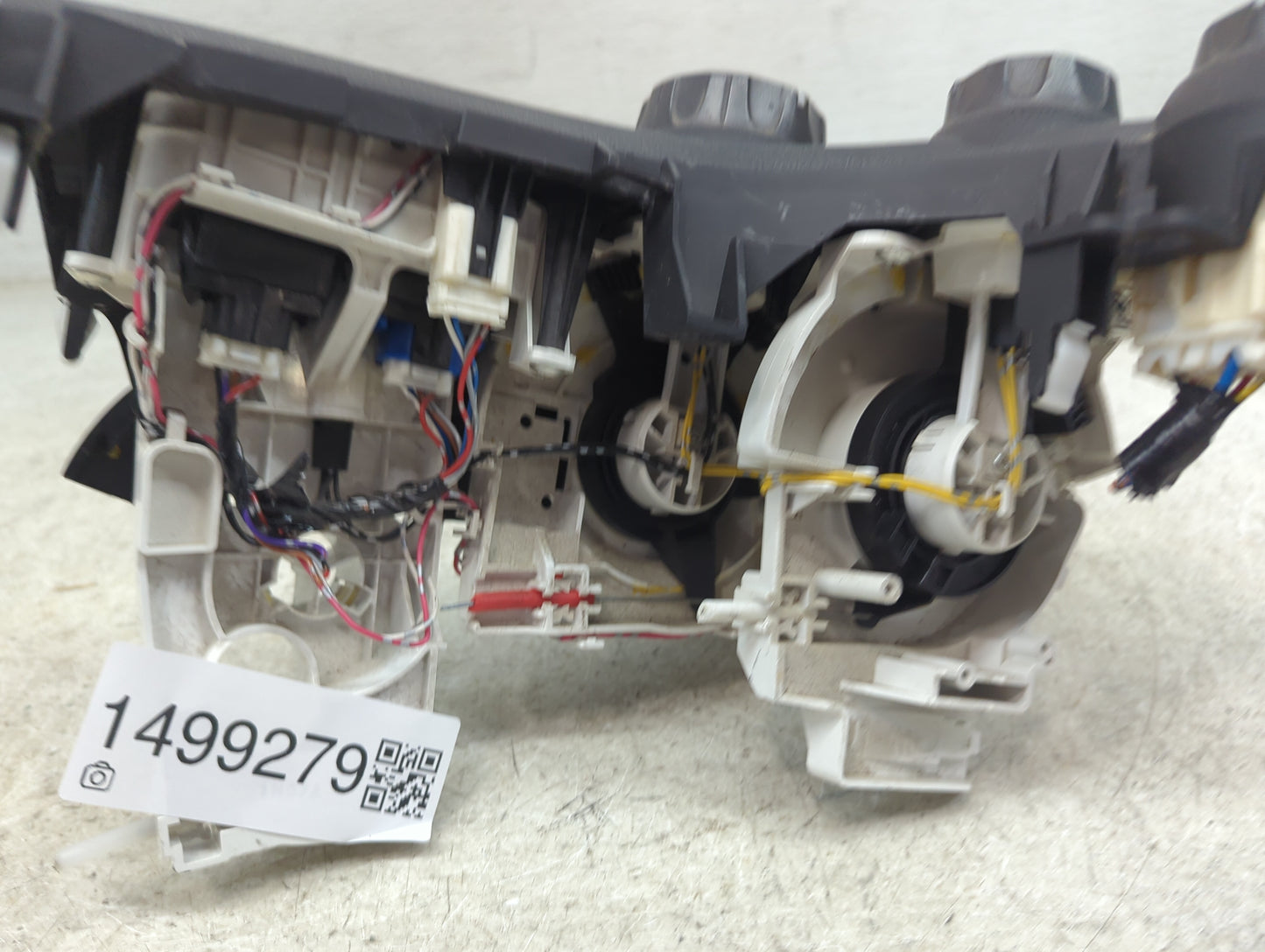 2012 Honda Fit Climate Control Module Temperature AC/Heater Replacement Fits OEM Used Auto Parts - Oemusedautoparts1.com