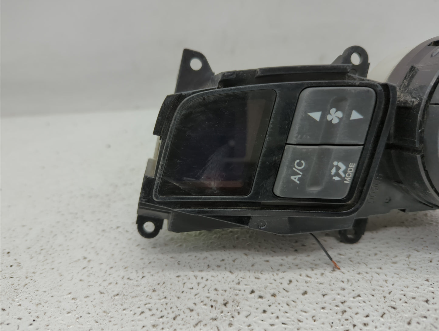 2012-2014 Honda Insight Climate Control Module Temperature AC/Heater Replacement P/N:DO9US Fits Fits 2012 2013 2014 OEM Used