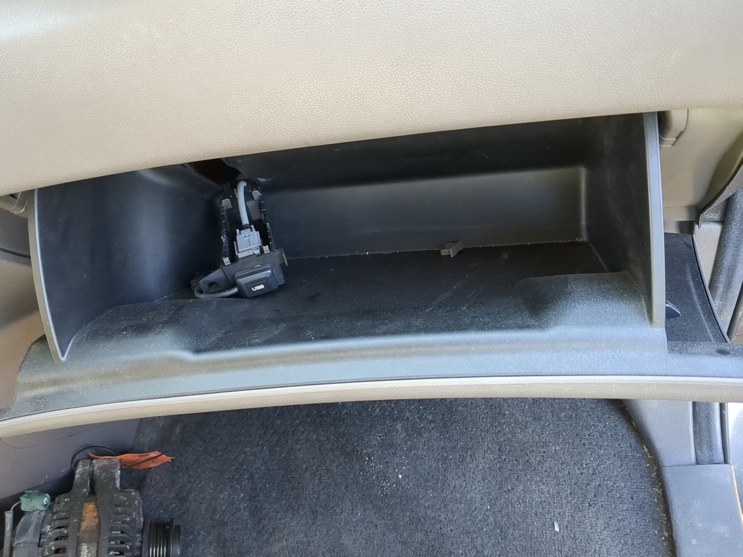 2012 Honda Odyssey Passenger Glove Box Door Storage Compartment - Oemusedautoparts1.com