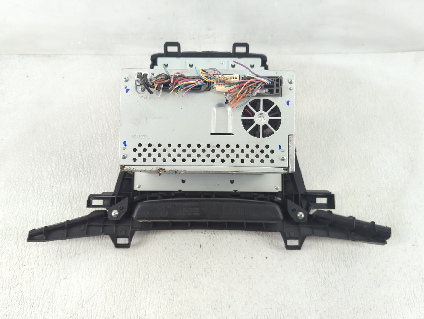 2011-2013 Honda Odyssey Radio AM FM Cd Player Receiver Replacement Fits Fits 2011 2012 2013 OEM Used Auto Parts - Oemusedaut
