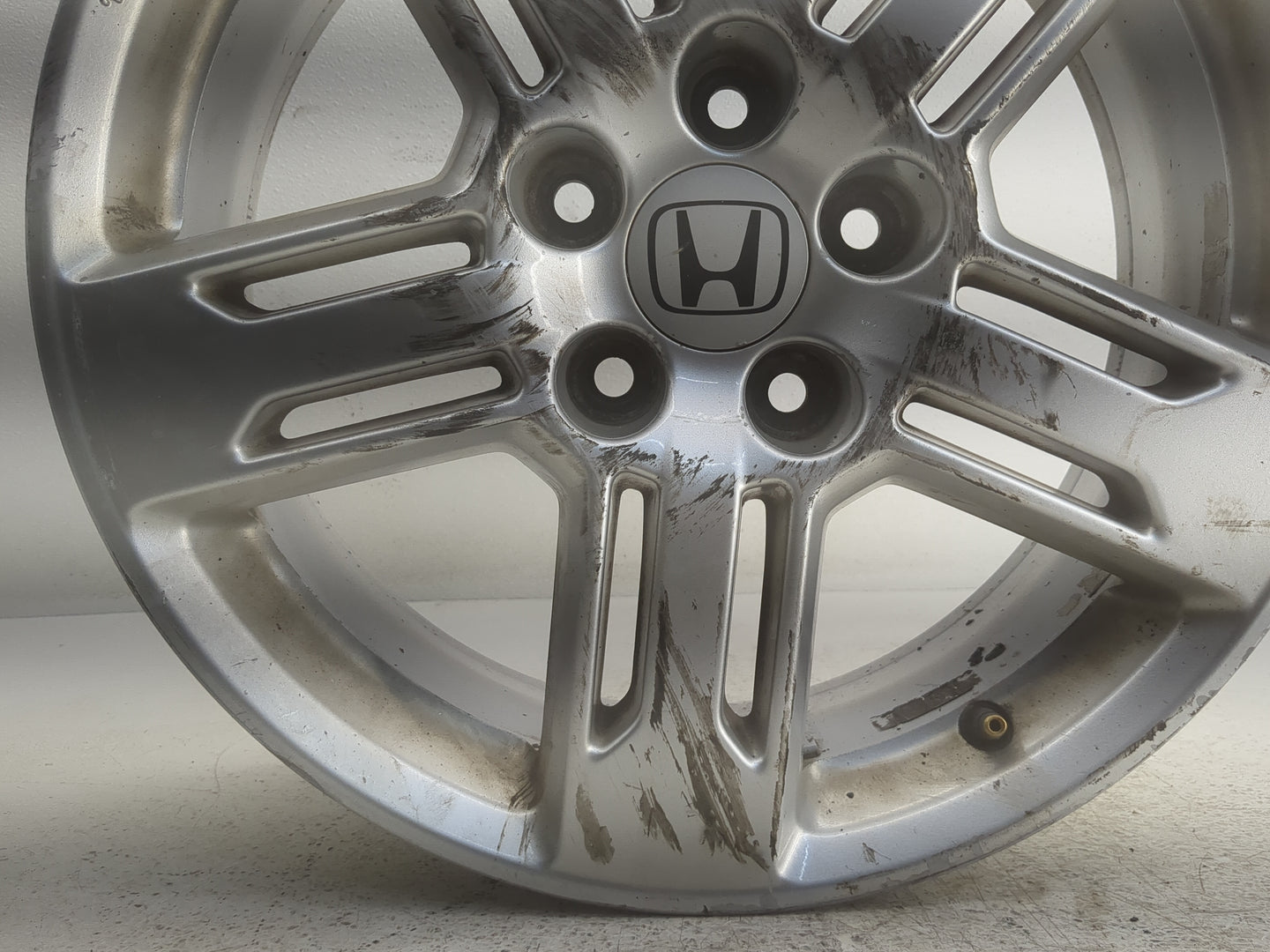 2011-2013 Honda Odyssey Oem Wheel Rim - Oemusedautoparts1.com