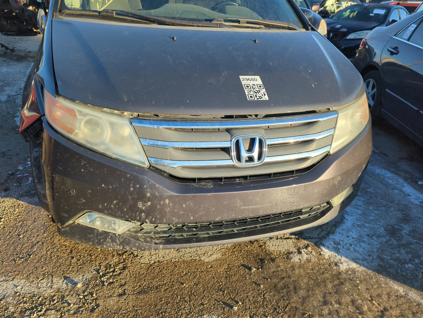 2011-2013 Honda Odyssey Front Grille Bumper Not Included - Oemusedautoparts1.com