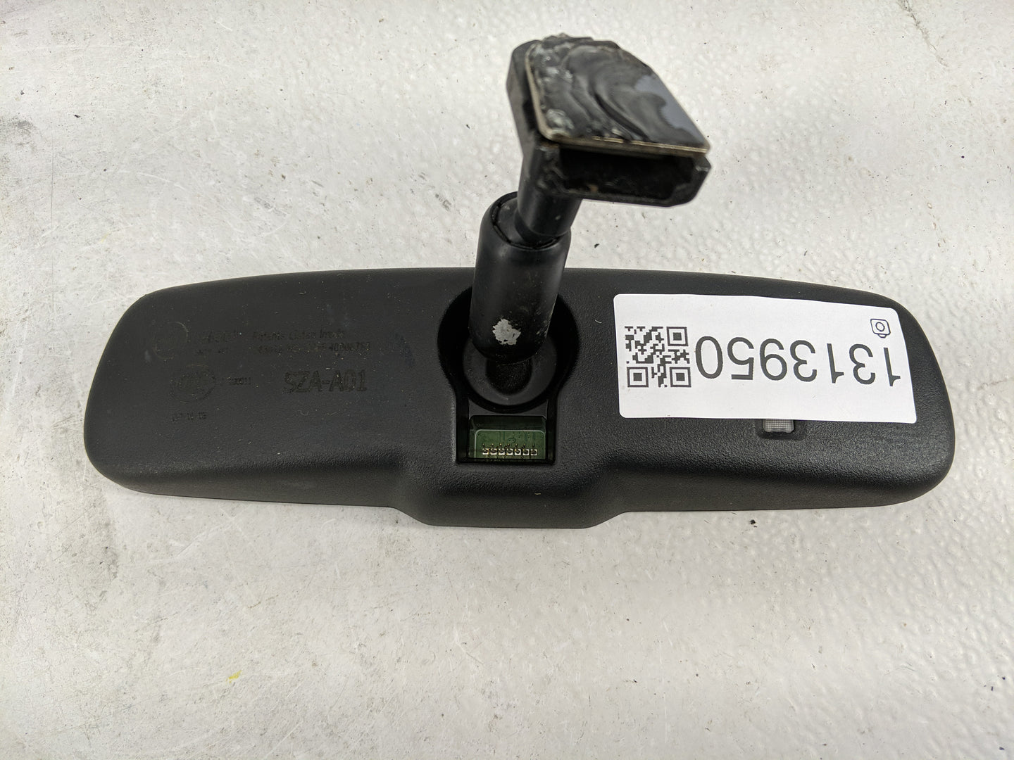 2011-2012 Honda Odyssey Interior Rear View Mirror Replacement OEM P/N:E11026001 Fits Fits 2009 2010 2011 2012 2013 2014 OEM 
