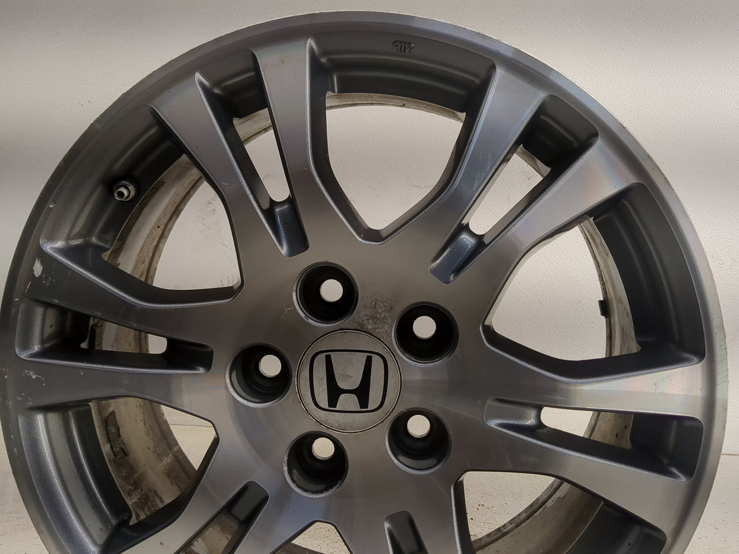 2011-2013 Honda Odyssey Oem Wheel Rim - Oemusedautoparts1.com