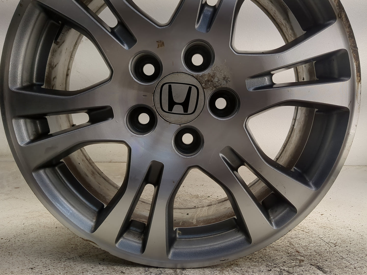 2011-2013 Honda Odyssey Oem Wheel Rim 1361813 - Oemusedautoparts1.com