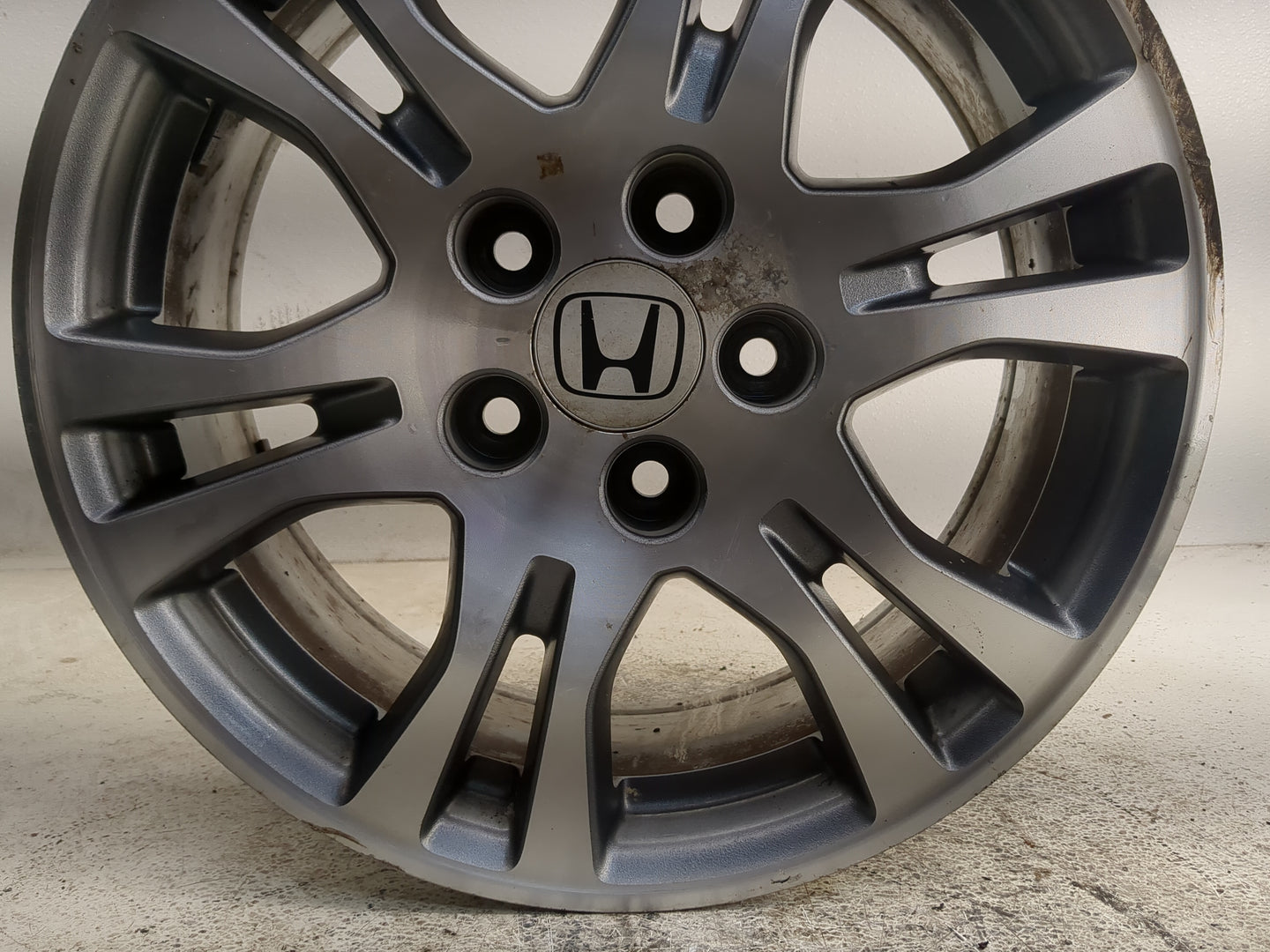 2011-2013 Honda Odyssey Oem Wheel Rim 1361813 - Oemusedautoparts1.com