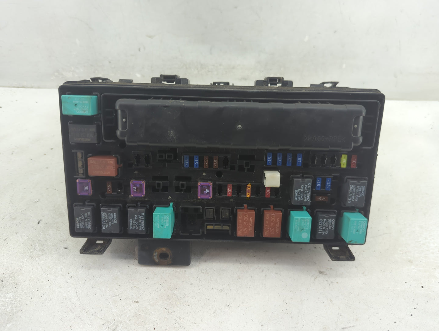 2012 Honda Odyssey Fusebox Fuse Box Panel Relay Module P/N:TK8-A011 A0 Fits OEM Used Auto Parts - Oemusedautoparts1.com