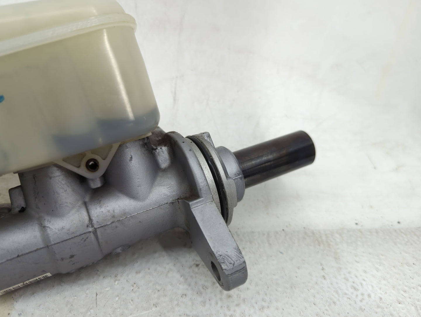 2011-2017 Honda Odyssey Brake Master Cylinder - Oemusedautoparts1.com