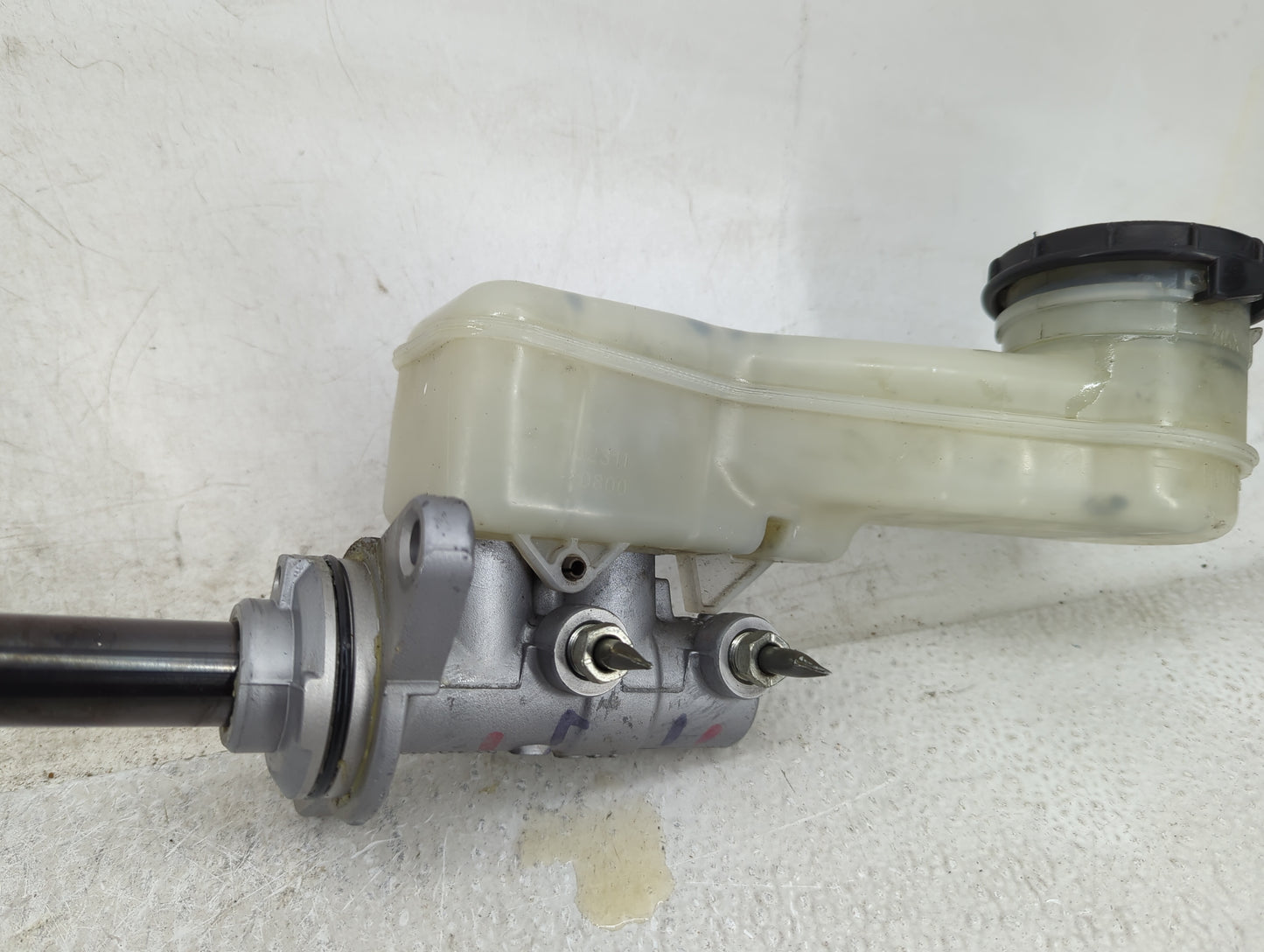 2011-2017 Honda Odyssey Brake Master Cylinder - Oemusedautoparts1.com