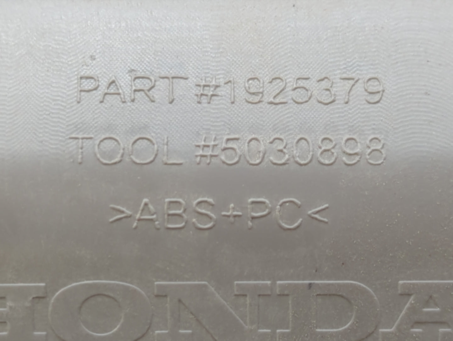 2012 Honda Odyssey Overhead Roof Console - Oemusedautoparts1.com