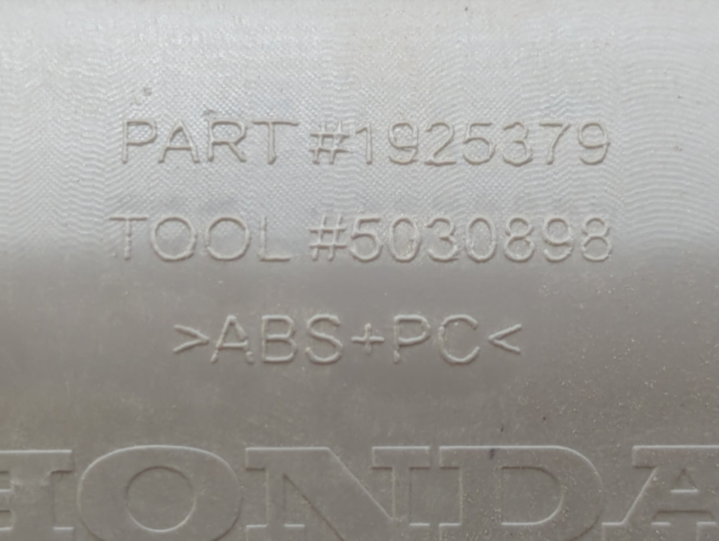 2012 Honda Odyssey Overhead Roof Console - Oemusedautoparts1.com