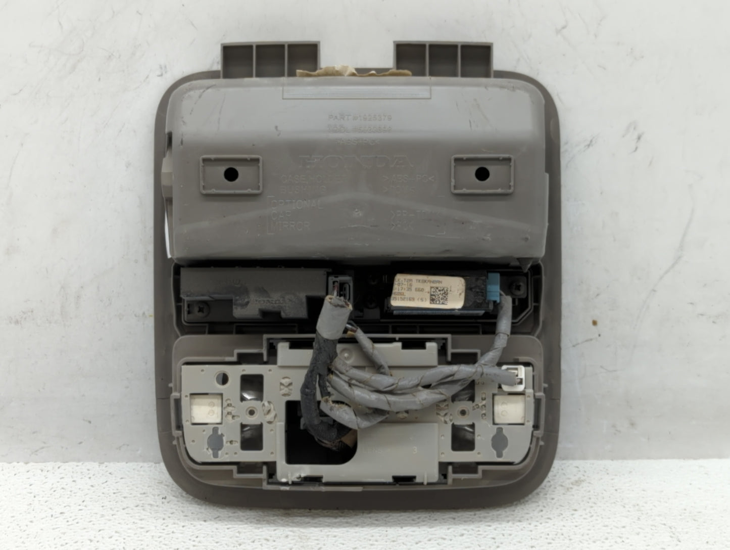 2012 Honda Odyssey Overhead Roof Console - Oemusedautoparts1.com