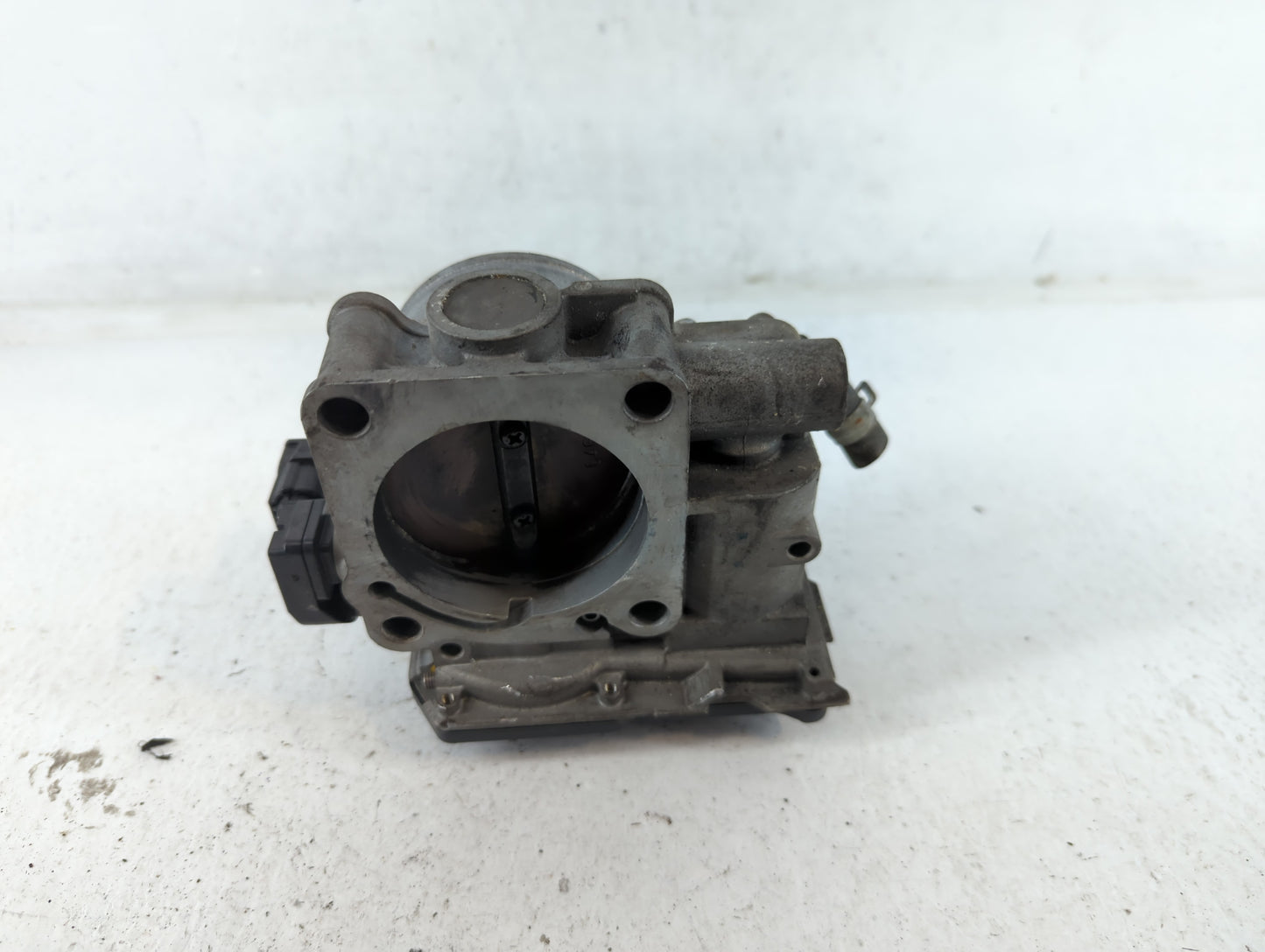 2011-2017 Honda Odyssey Throttle Body P/N:GMC1E Fits Fits 2009 2010 2011 2012 2013 2014 2015 2016 2017 OEM Used Auto Parts -