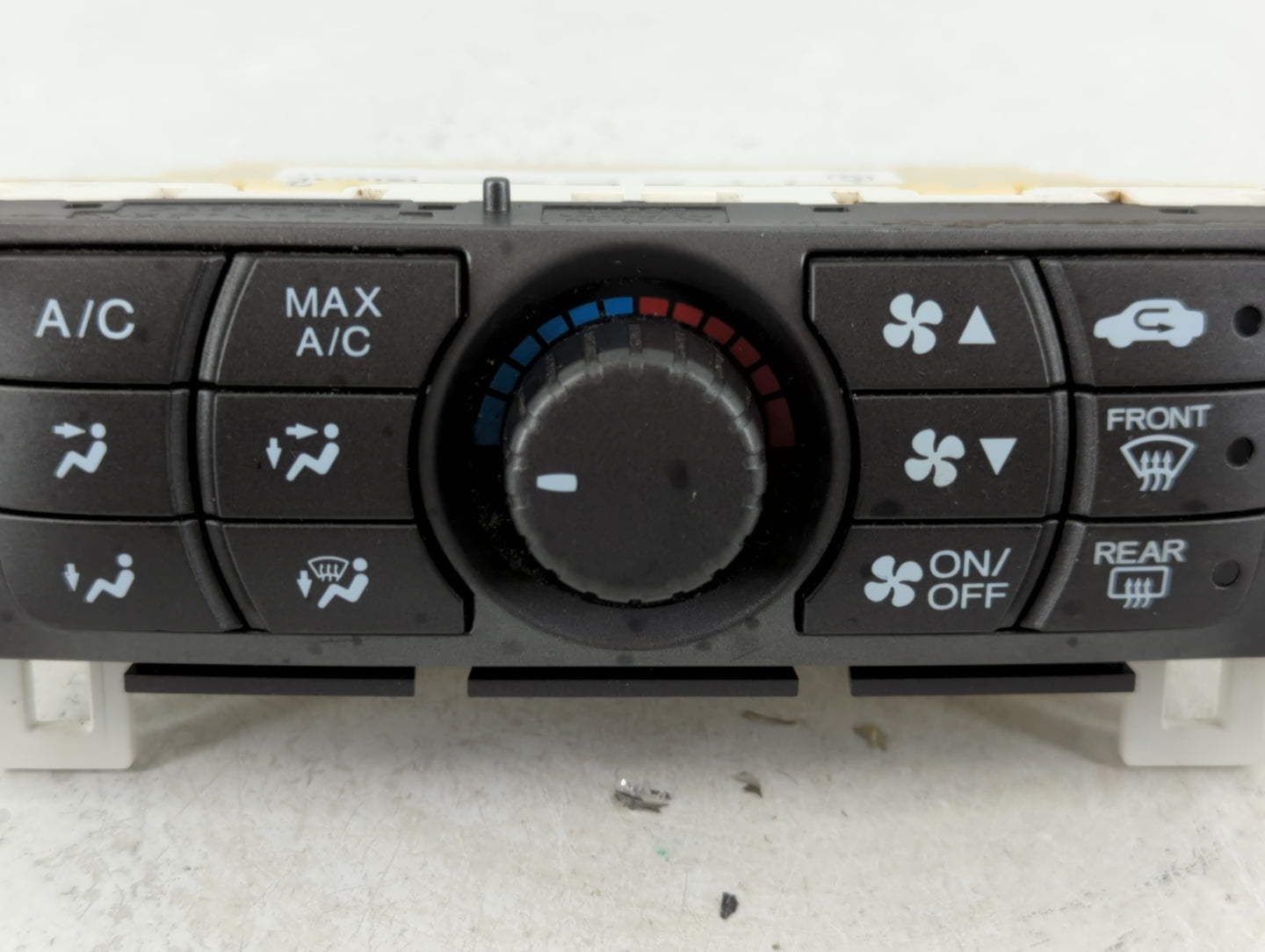 2012 Honda Pilot Climate Control Module Temperature AC/Heater Replacement P/N:NH658L Fits OEM Used Auto Parts - Oemusedautop
