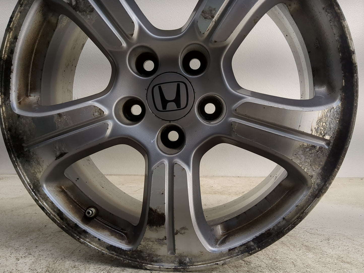2012-2015 Honda Pilot Oem Wheel Rim - Oemusedautoparts1.com