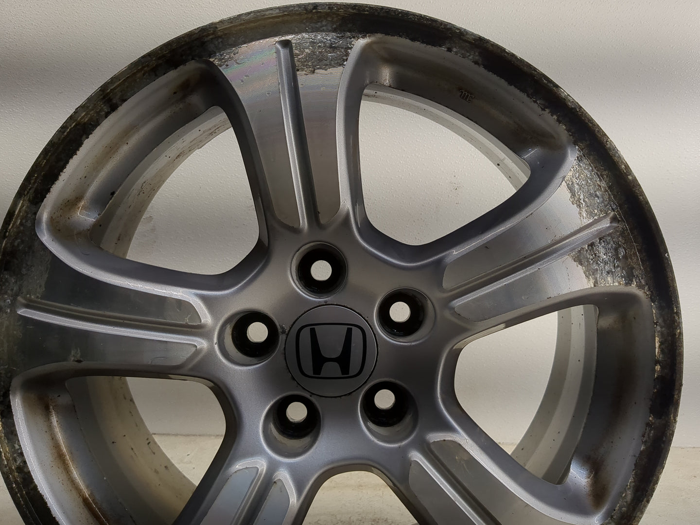2012-2015 Honda Pilot Oem Wheel Rim - Oemusedautoparts1.com
