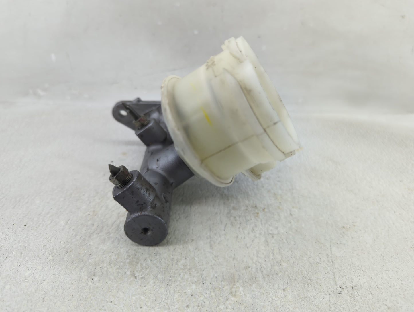 2009-2015 Honda Pilot Brake Master Cylinder - Oemusedautoparts1.com