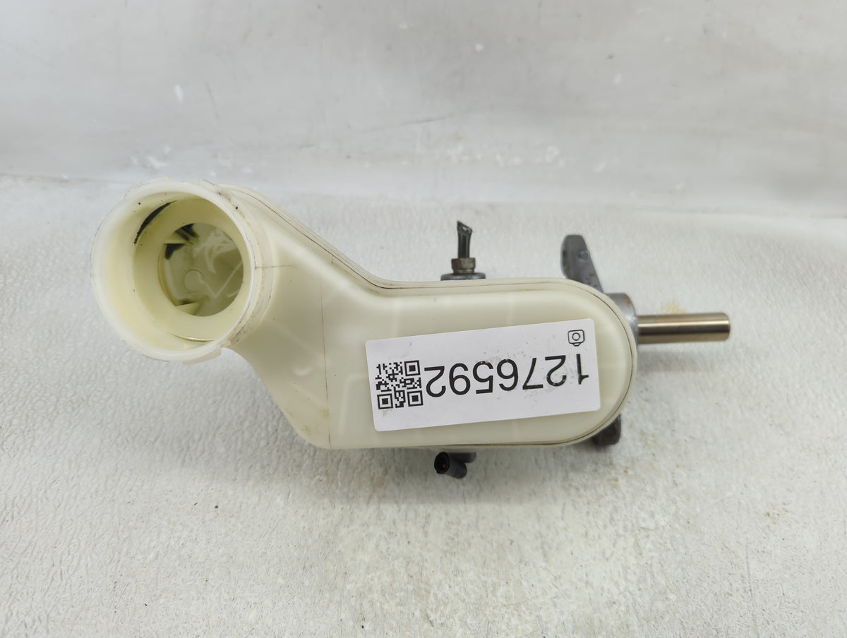 2009-2015 Honda Pilot Brake Master Cylinder 1276592 - Oemusedautoparts1.com