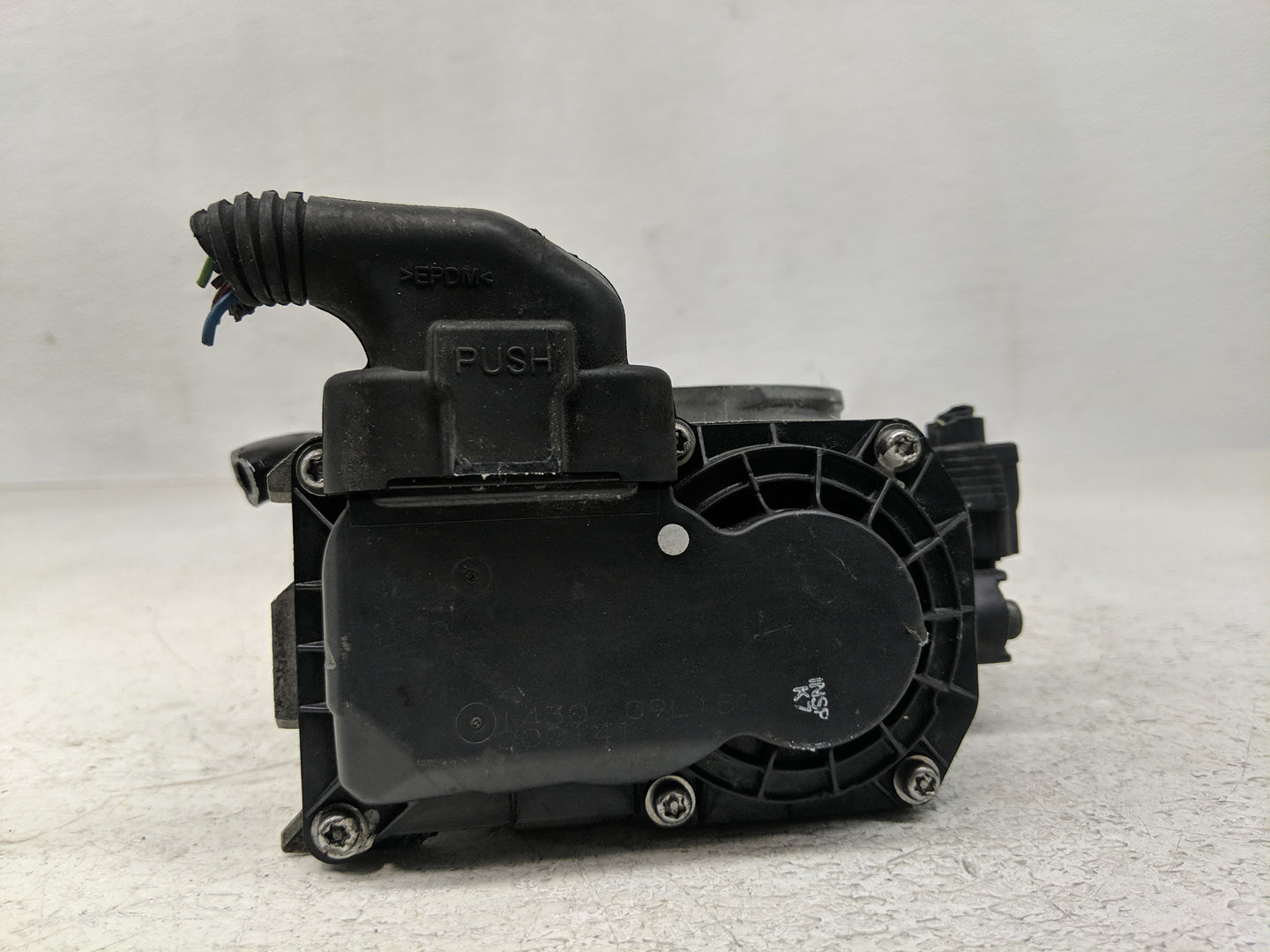2009-2015 Honda Pilot Throttle Body Fits Fits 2009 2010 2011 2012 2013 2014 2015 2016 2017 OEM Used Auto Parts - Oemusedauto