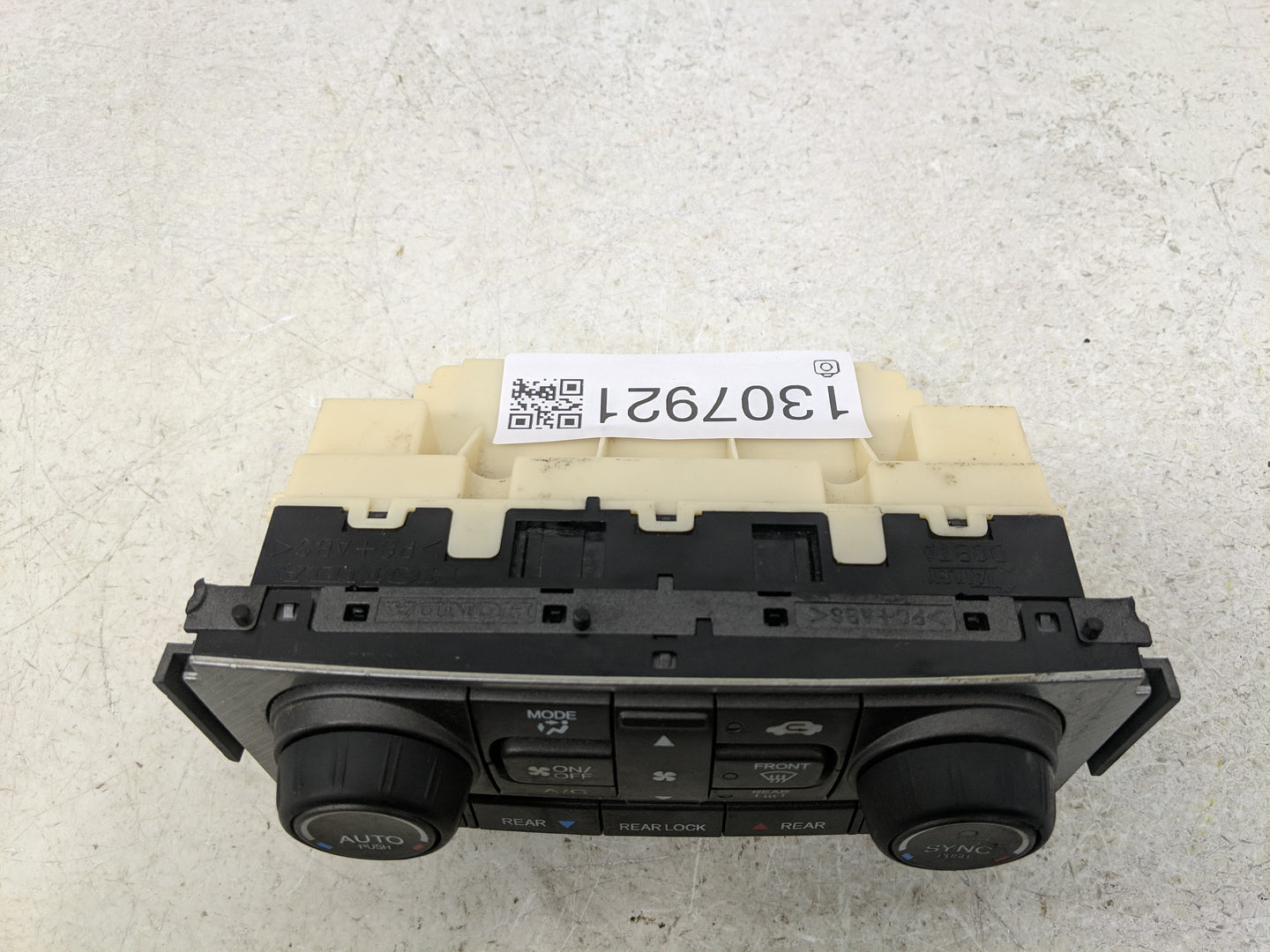 2012-2015 Honda Pilot Climate Control Module Temperature AC/Heater Replacement P/N:79G00-SZA-A31ZA Fits Fits 2012 2013 2014 