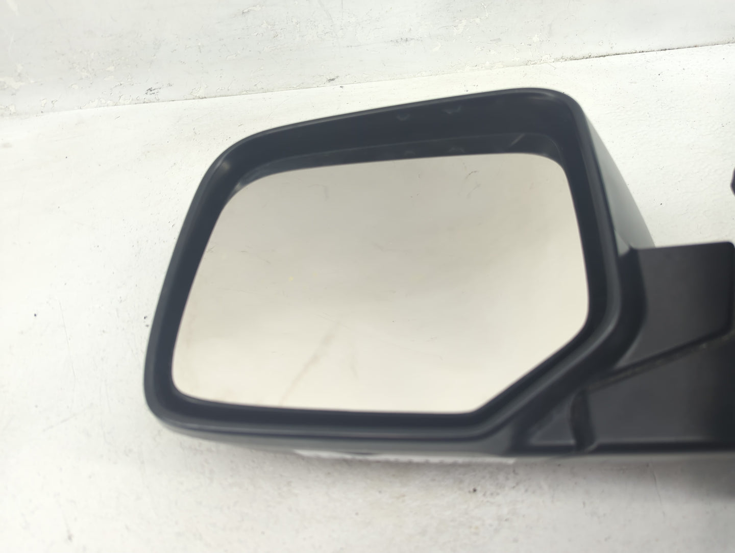 2009-2015 Honda Pilot Driver Side View Mirror - Left Door Mirror OEM Used - Oemusedautoparts1.com