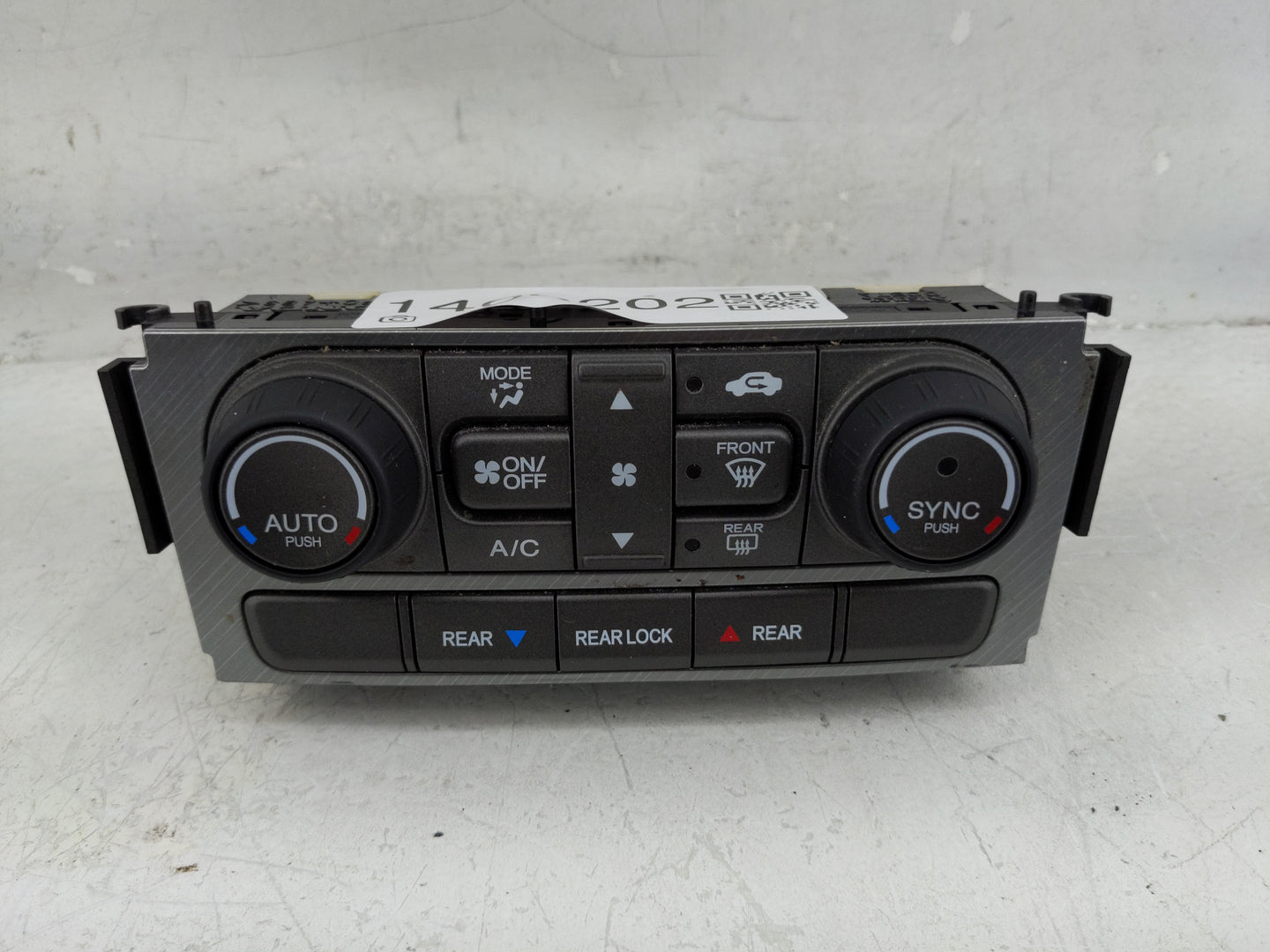2012 Honda Pilot Climate Control Module Temperature AC/Heater Replacement P/N:79600SZAA910M1 Fits OEM Used Auto Parts - Oemu