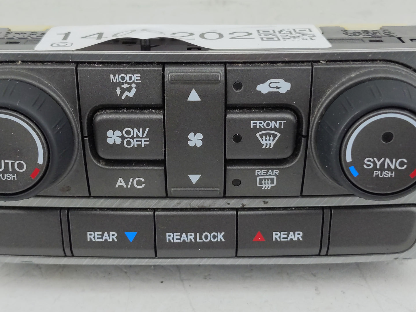 2012 Honda Pilot Climate Control Module Temperature AC/Heater Replacement P/N:79600SZAA910M1 Fits OEM Used Auto Parts - Oemu