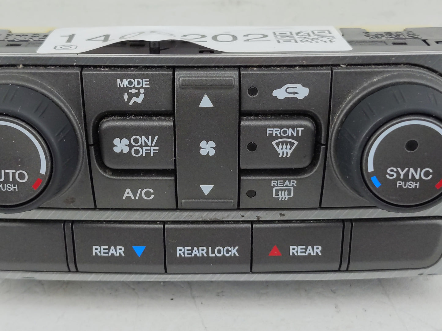 2012 Honda Pilot Climate Control Module Temperature AC/Heater Replacement P/N:79600SZAA910M1 Fits OEM Used Auto Parts - Oemu